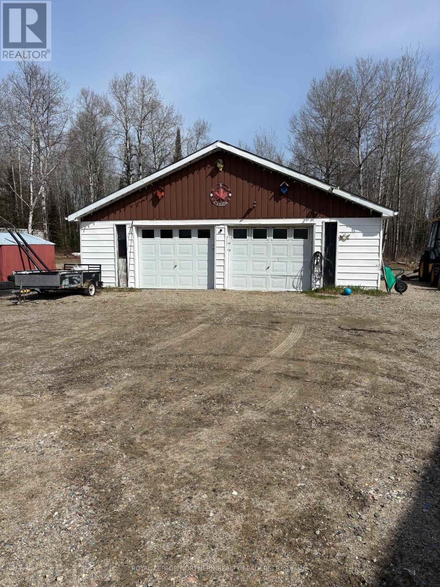 












6 HOPPER ROAD E

,
Cochrane (Cochrane Unorganized),




Ontario
P0L1C0

