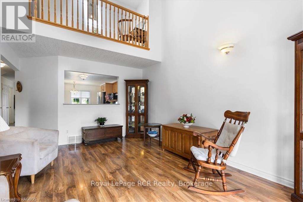 












123 CHURCH STREET N

,
Wellington North (Mount Forest),




Ontario
N0G2L2

