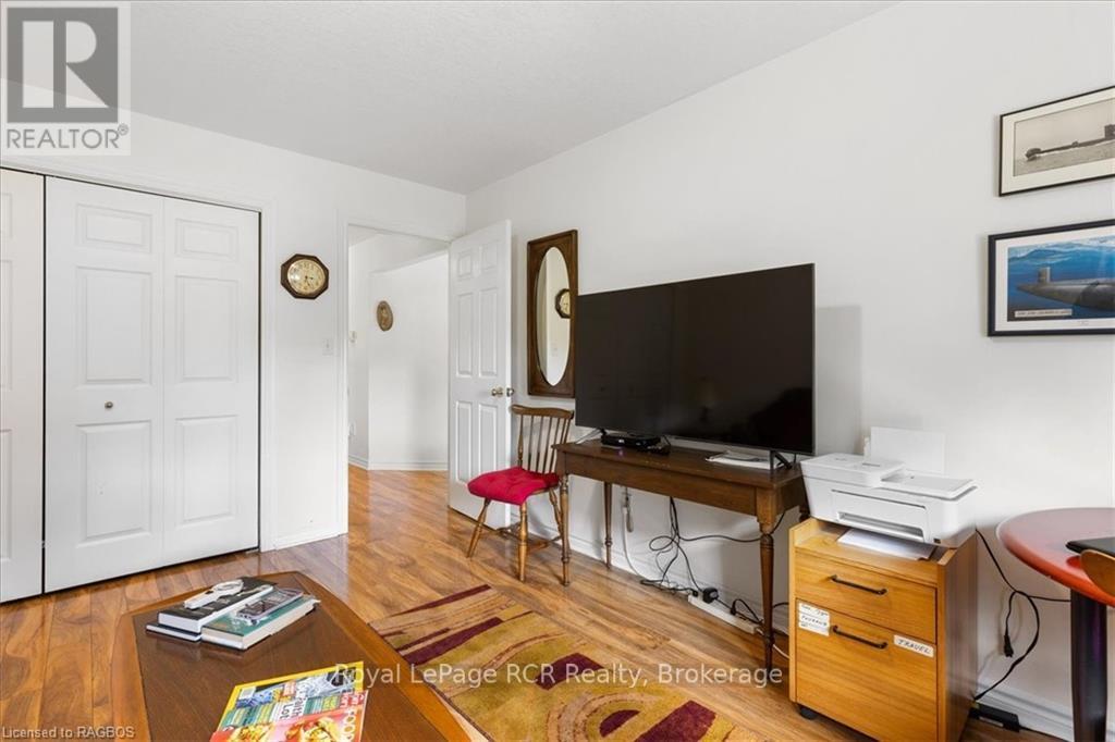 












123 CHURCH STREET N

,
Wellington North (Mount Forest),




Ontario
N0G2L2


