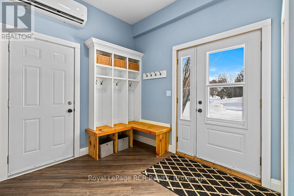 












103 JEFFERSON STREET

,
Chatsworth,




Ontario
N0H1R0

