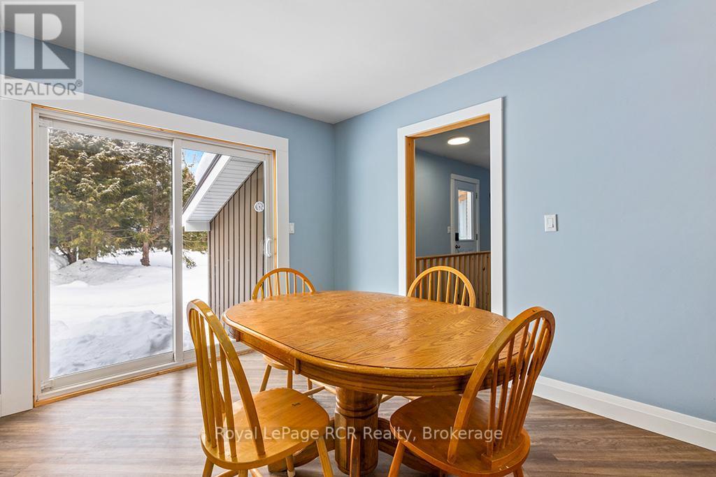 












103 JEFFERSON STREET

,
Chatsworth,




Ontario
N0H1R0


