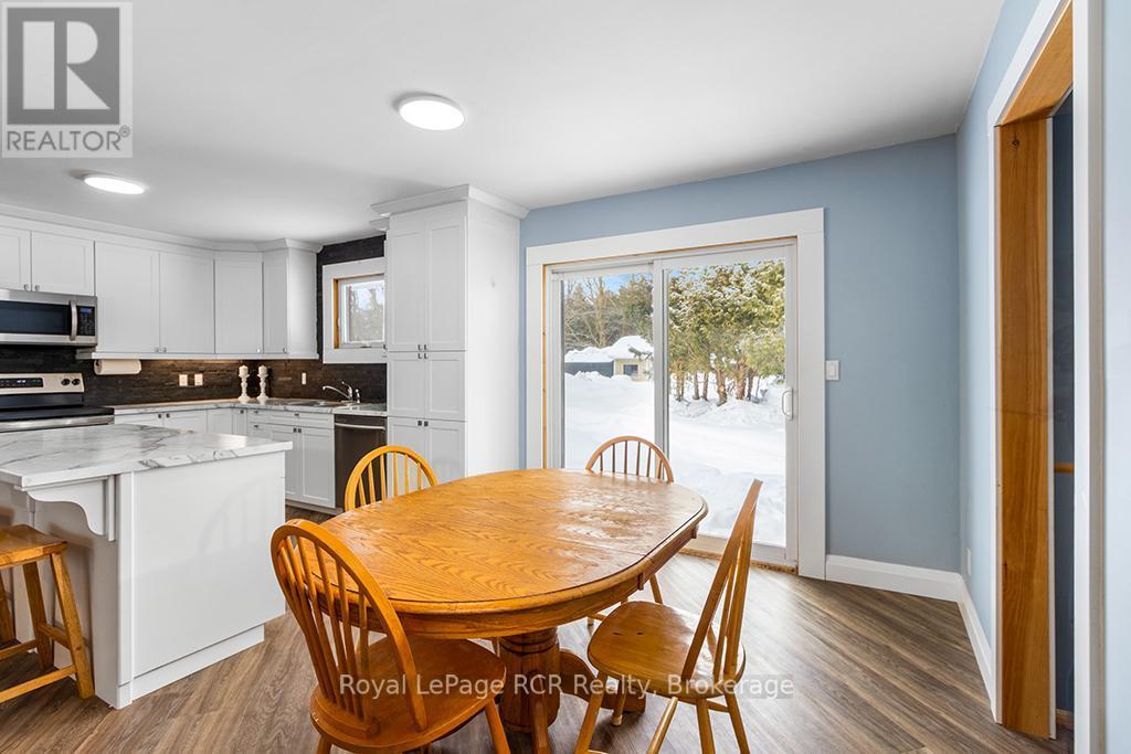 












103 JEFFERSON STREET

,
Chatsworth,




Ontario
N0H1R0

