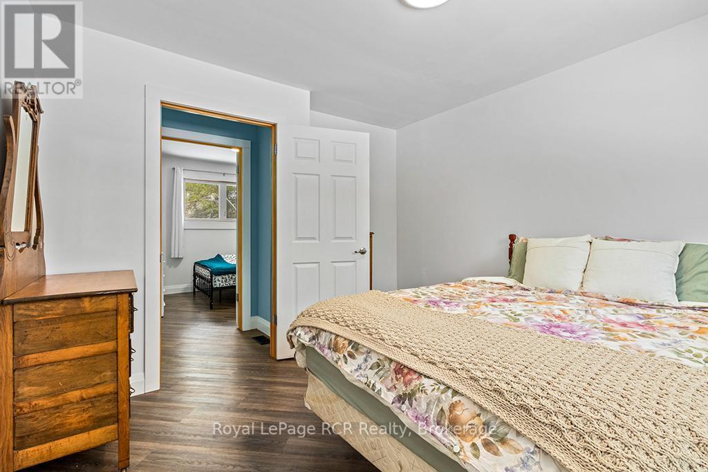












103 JEFFERSON STREET

,
Chatsworth,




Ontario
N0H1R0

