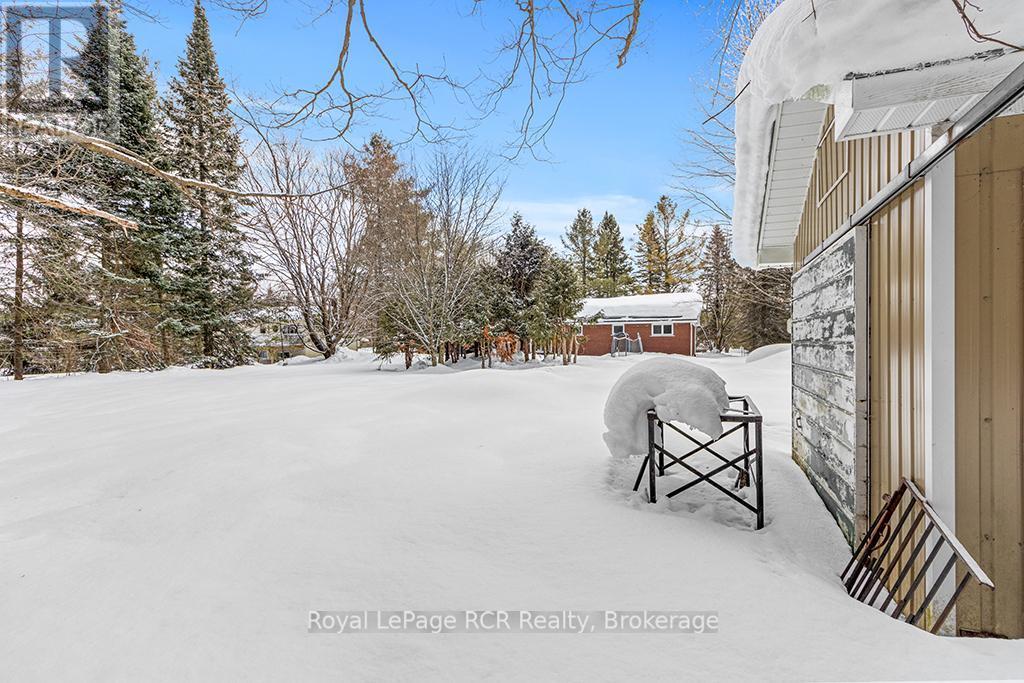 












103 JEFFERSON STREET

,
Chatsworth,




Ontario
N0H1R0

