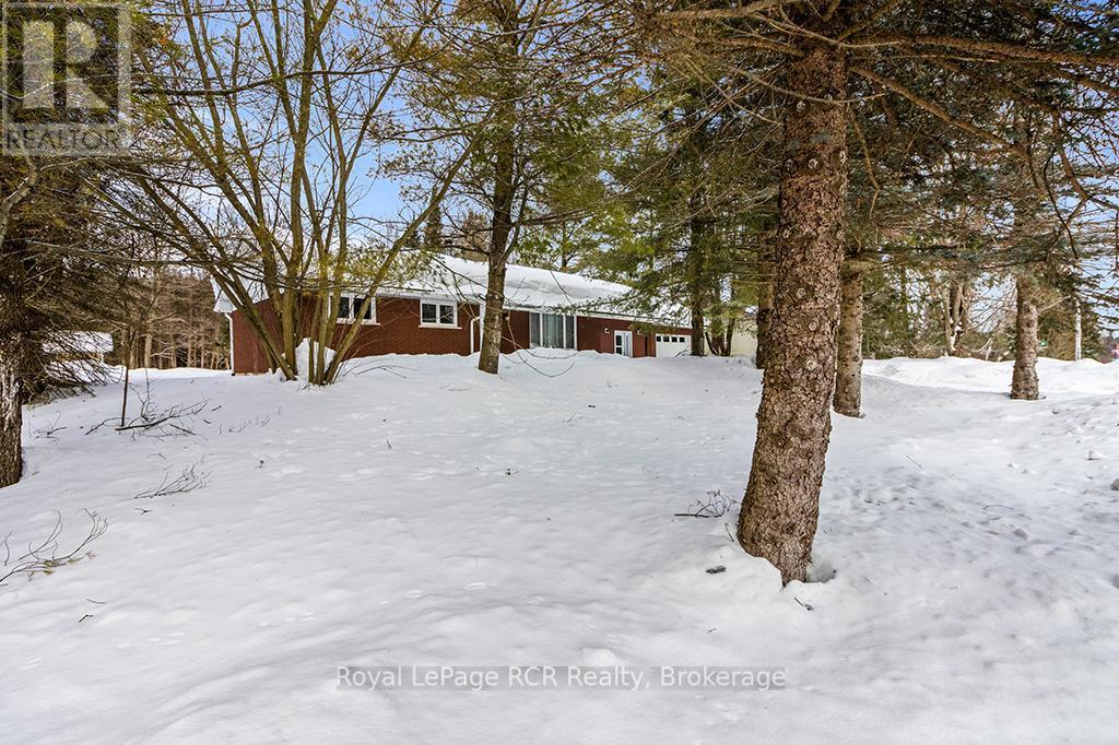 












103 JEFFERSON STREET

,
Chatsworth,




Ontario
N0H1R0

