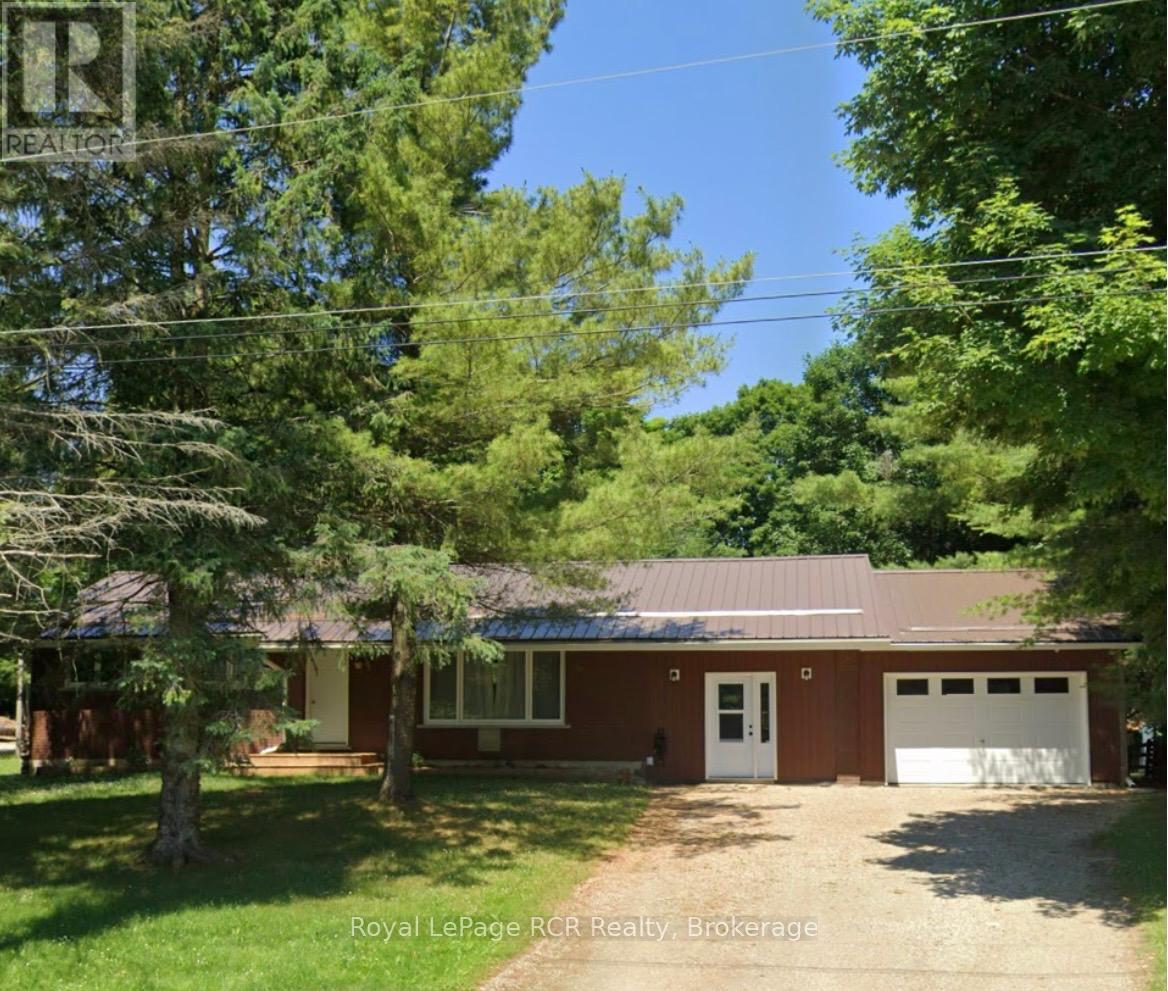 












103 JEFFERSON STREET

,
Chatsworth,




Ontario
N0H1R0

