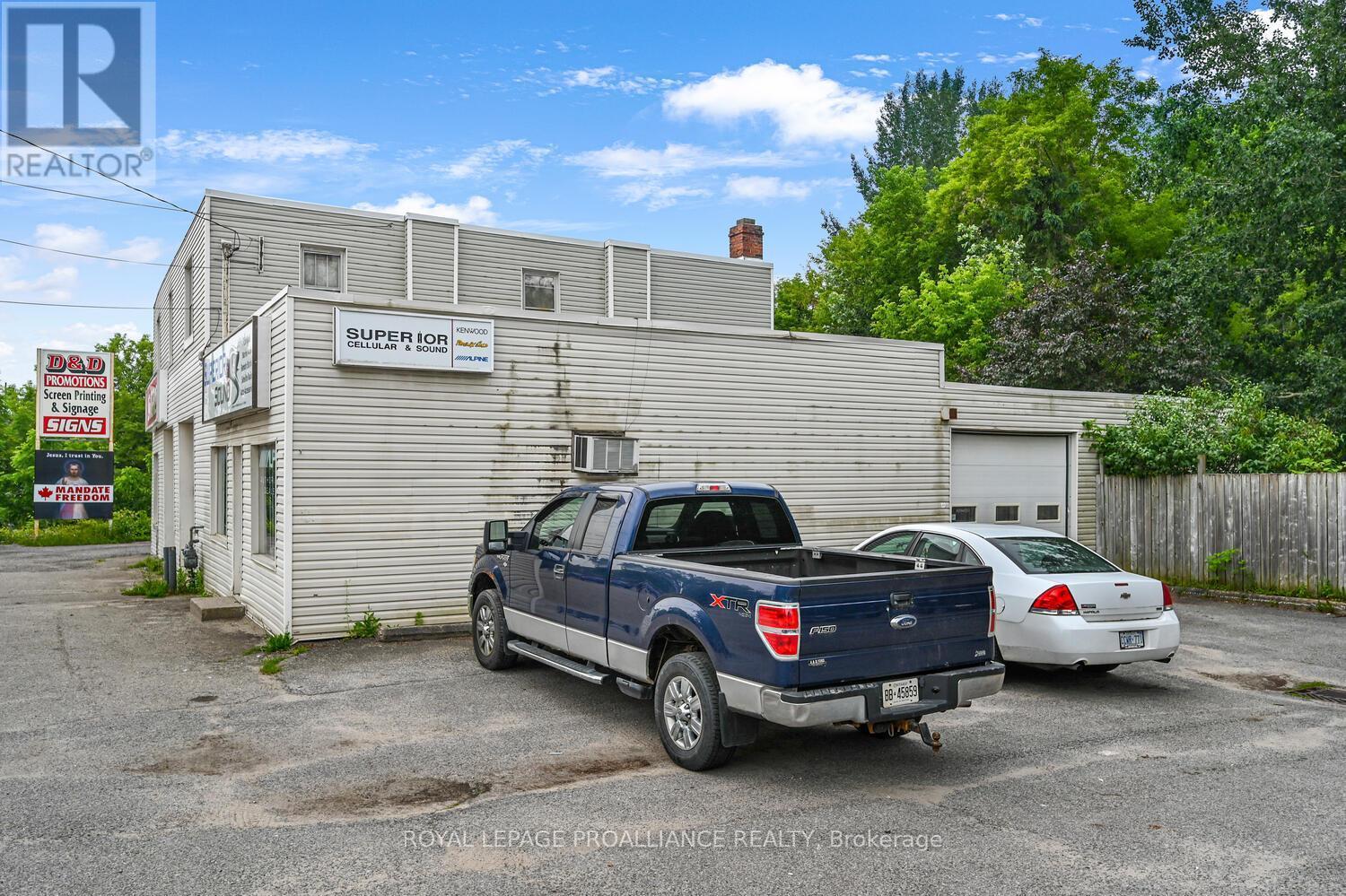 












180 PERTH STREET

,
Brockville,




Ontario
K6V5E5

