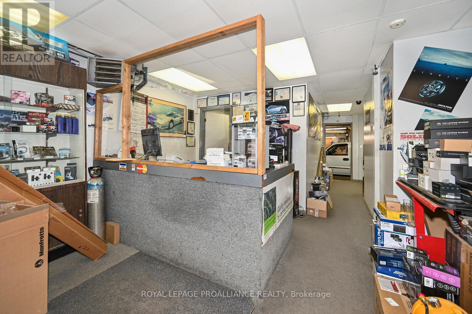 












180 PERTH STREET

,
Brockville,




Ontario
K6V5E5


