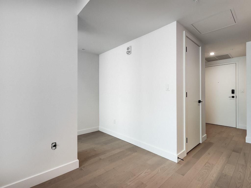 









1245


Rue De Bleury

, 4814,
Montréal (Ville-Marie),




QC
H3B0C2

