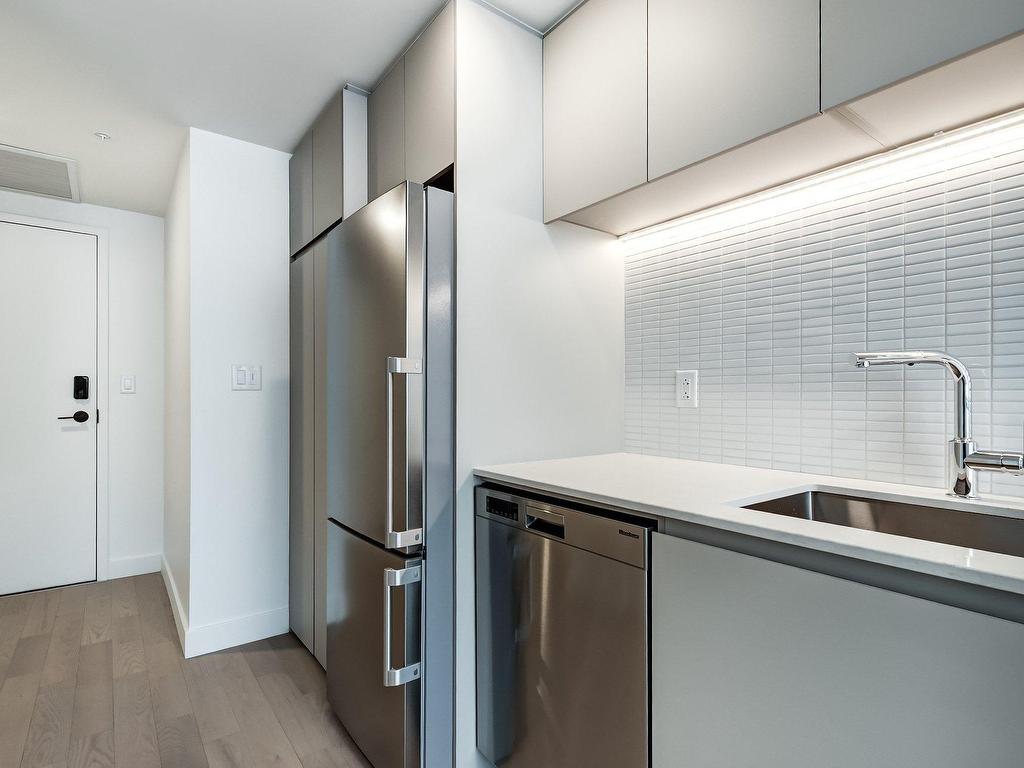 









1245


Rue De Bleury

, 4814,
Montréal (Ville-Marie),




QC
H3B0C2

