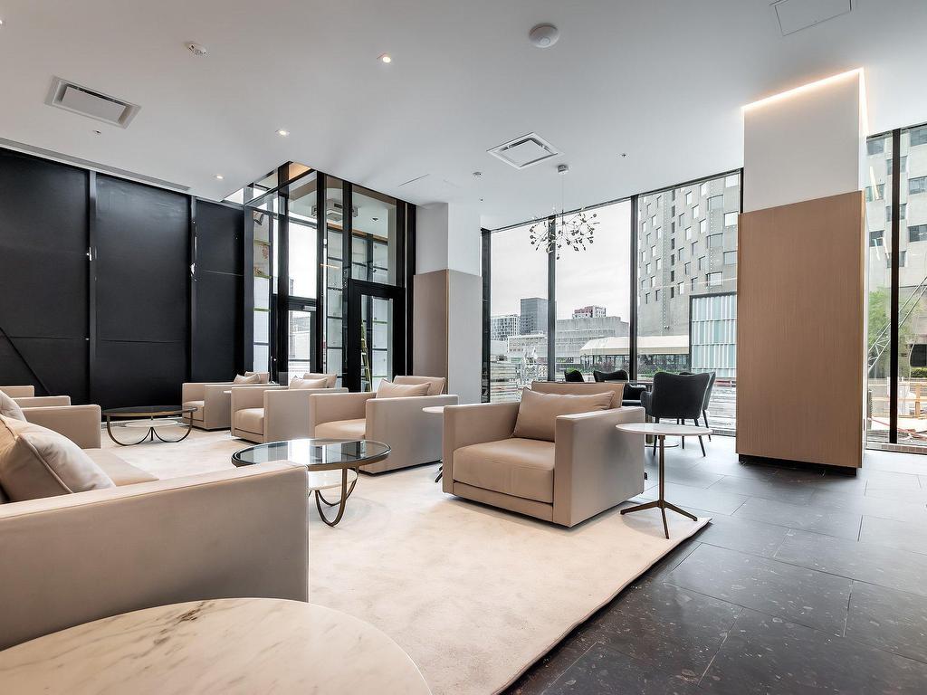 









1245


Rue De Bleury

, 4814,
Montréal (Ville-Marie),




QC
H3B0C2

