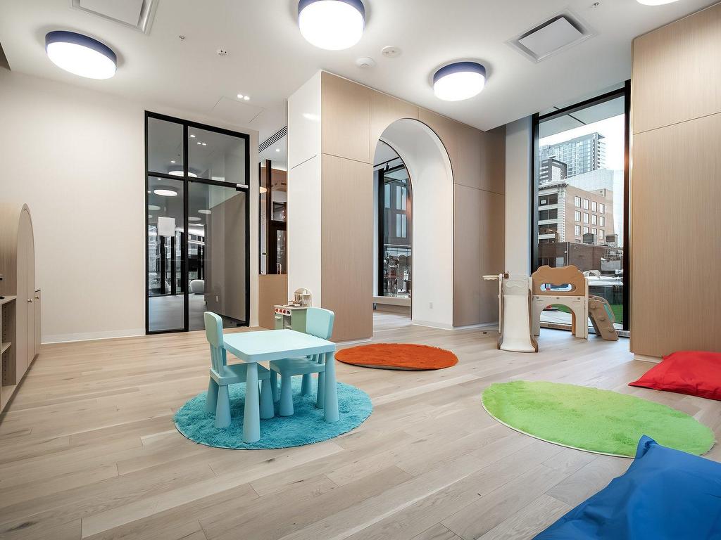 









1245


Rue De Bleury

, 4814,
Montréal (Ville-Marie),




QC
H3B0C2

