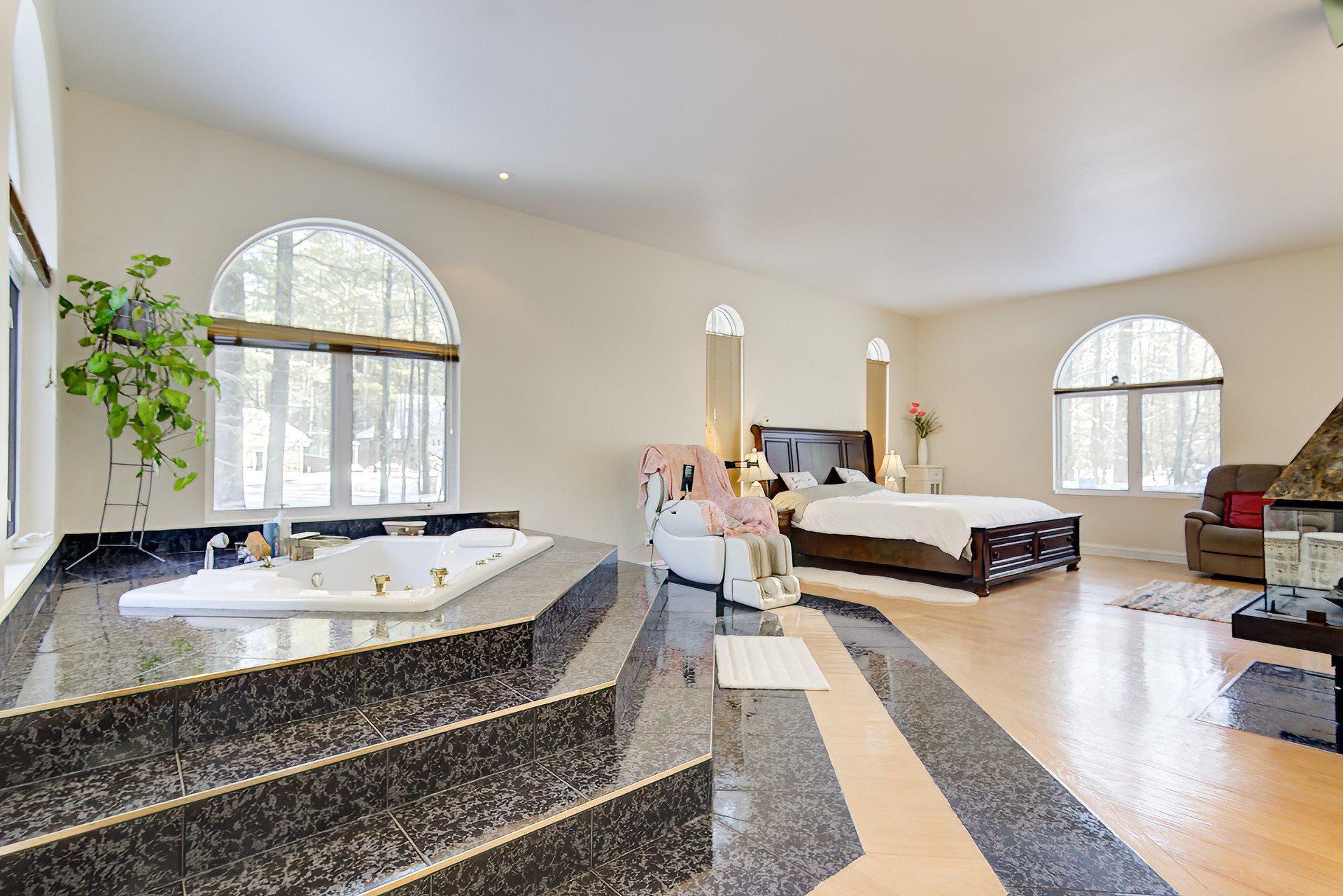 









87


Rg St-François

,
Lanoraie,




QC
J0K1E0

