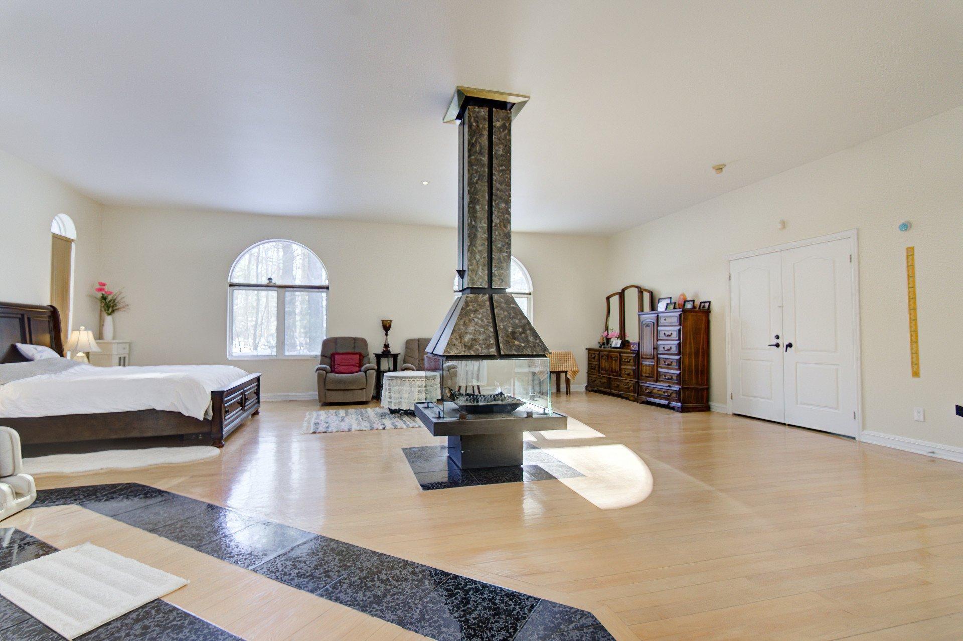 









87


Rg St-François

,
Lanoraie,




QC
J0K1E0

