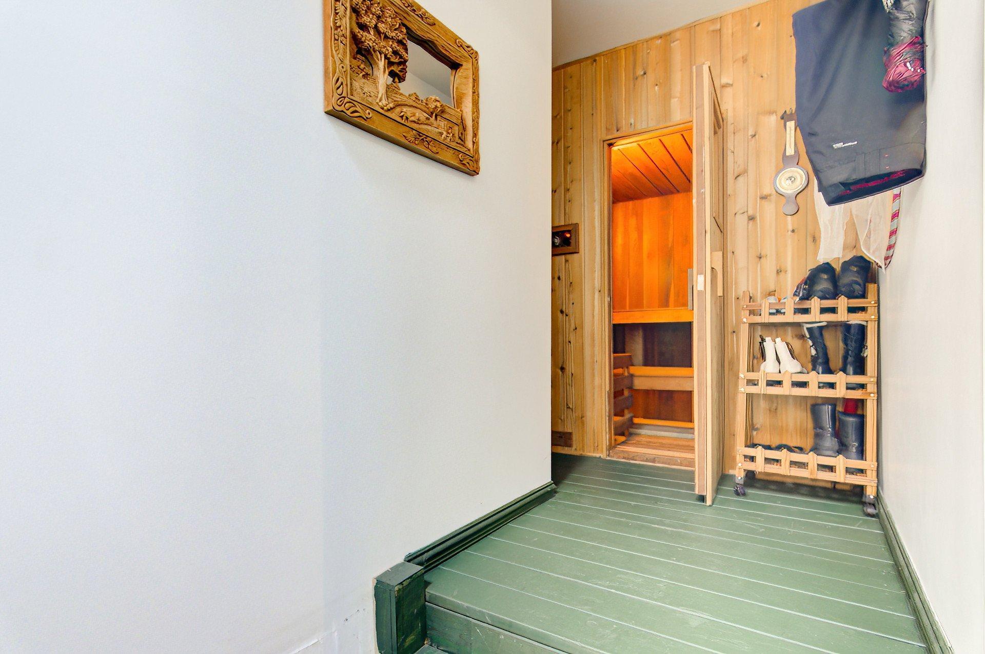 









87


Rg St-François

,
Lanoraie,




QC
J0K1E0

