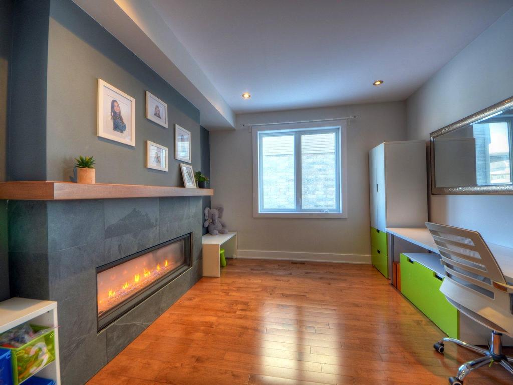









6160


Rue Castello

,
Brossard,




QC
J4Z0H4


