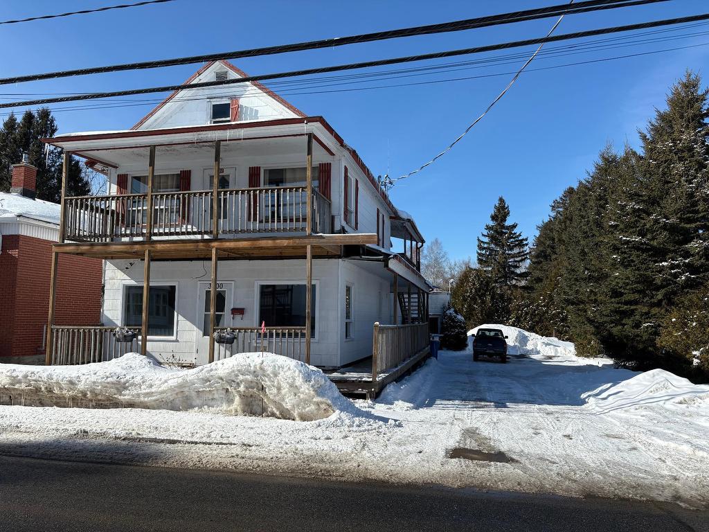 









3000

 - 3002


Ch. de Ste-Flore

,
Shawinigan,




QC
G9T1A3

