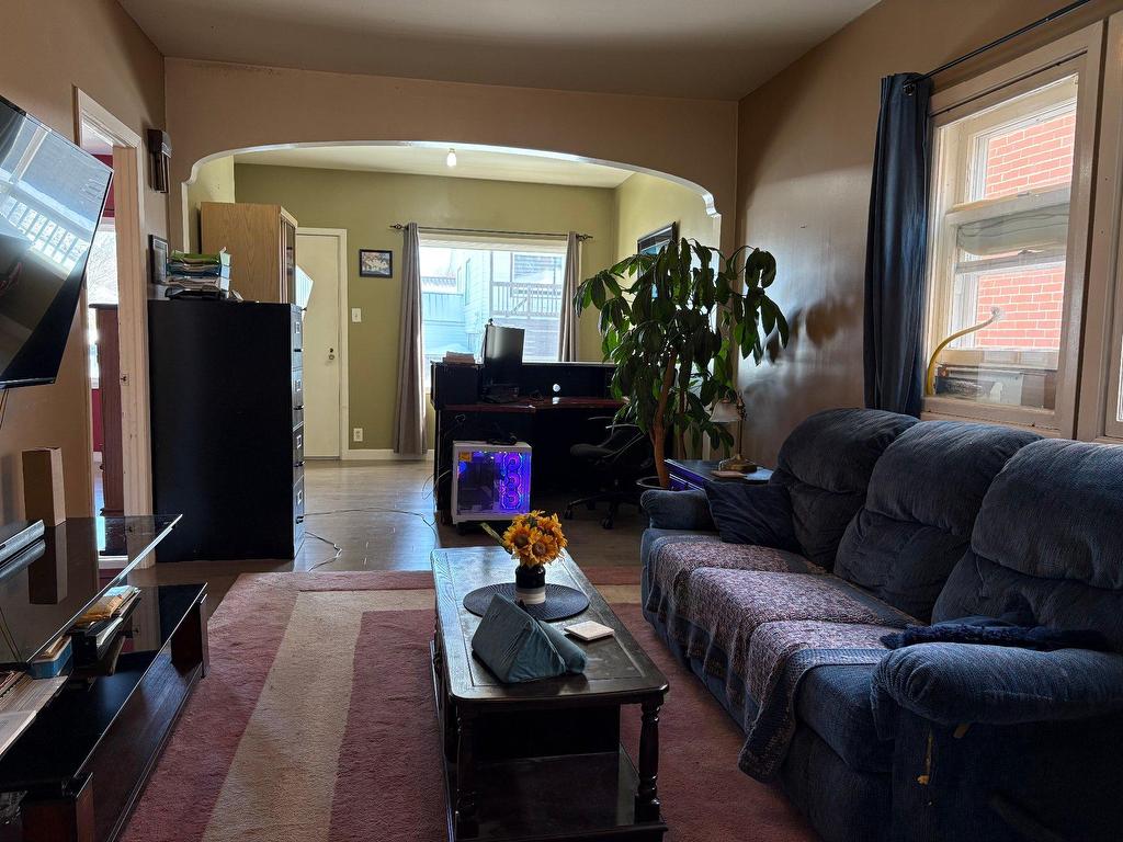 









3000

 - 3002


Ch. de Ste-Flore

,
Shawinigan,




QC
G9T1A3


