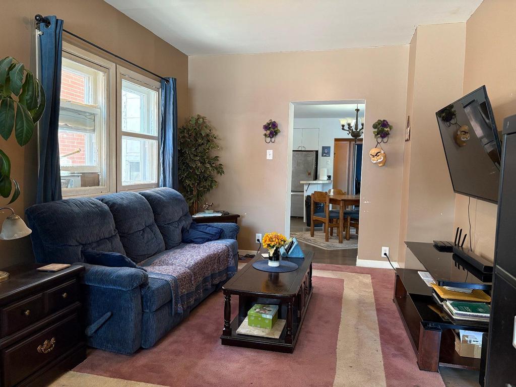 









3000

 - 3002


Ch. de Ste-Flore

,
Shawinigan,




QC
G9T1A3

