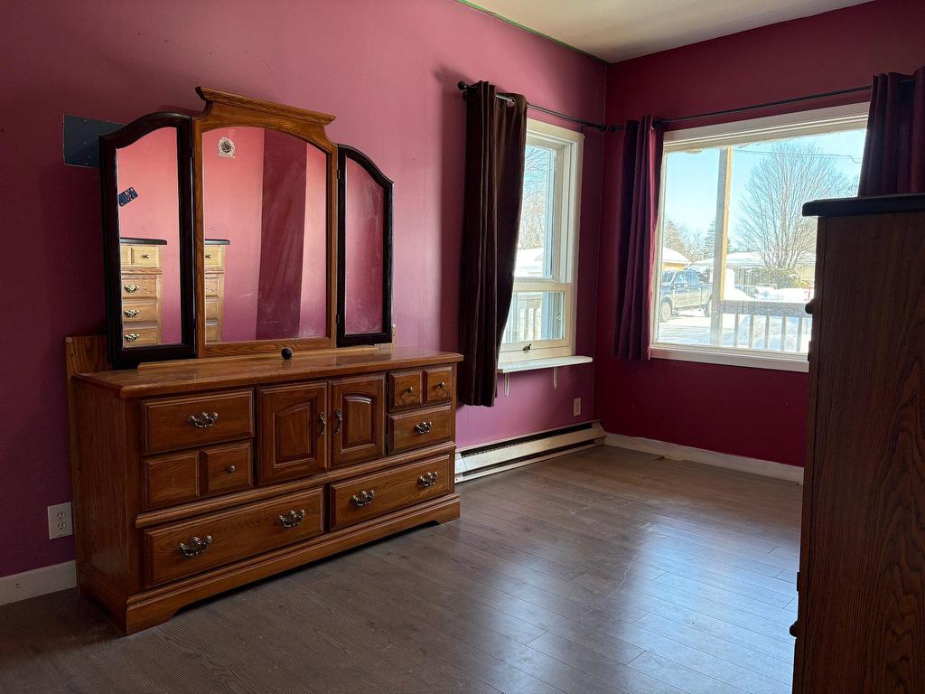 









3000

 - 3002


Ch. de Ste-Flore

,
Shawinigan,




QC
G9T1A3

