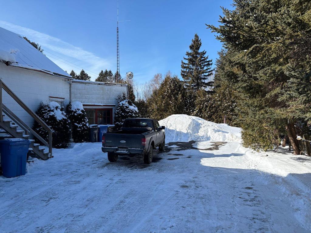 









3000

 - 3002


Ch. de Ste-Flore

,
Shawinigan,




QC
G9T1A3

