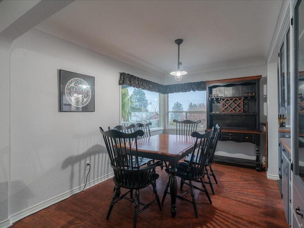 









3925


Porter

Rd,
Saltair,




BC
V9G 1Z2

