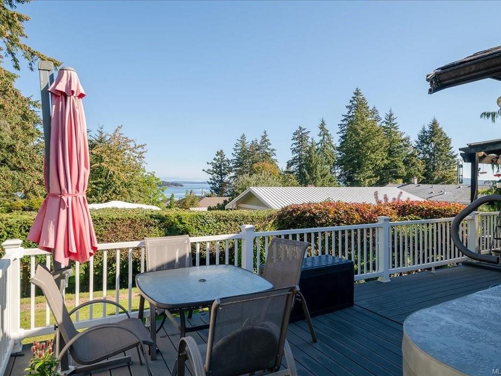 









3925


Porter

Rd,
Saltair,




BC
V9G 1Z2

