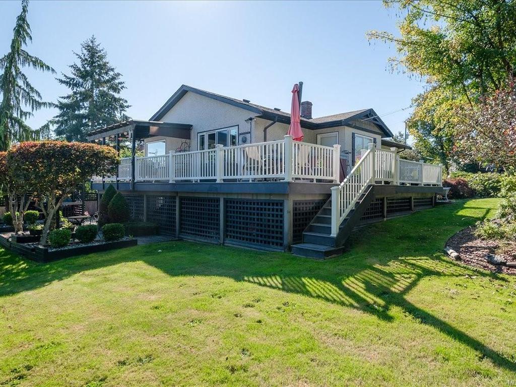 









3925


Porter

Rd,
Saltair,




BC
V9G 1Z2

