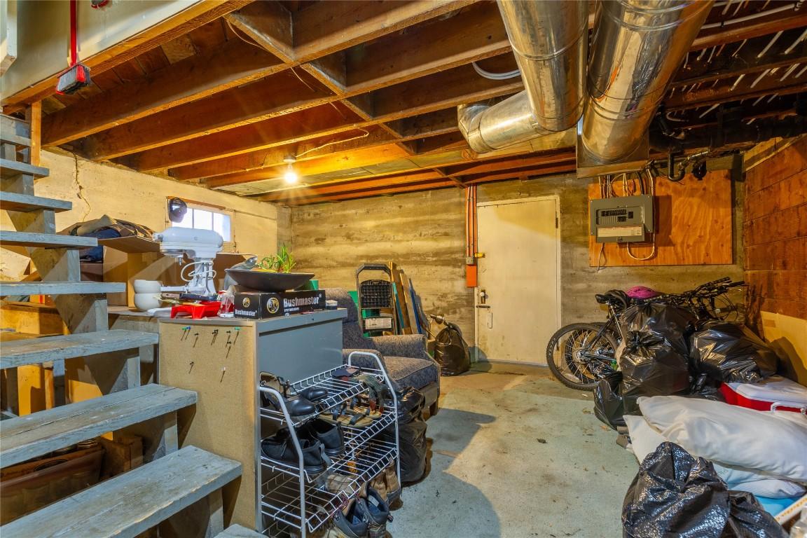 









3202/3204


20A

Street,
Vernon,




BC
V1T 4E9

