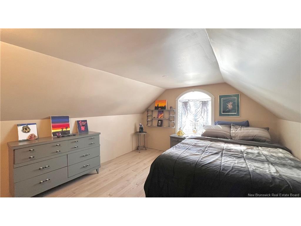 









935


Miller

,
Bathurst,




NB
E2A 2J5

