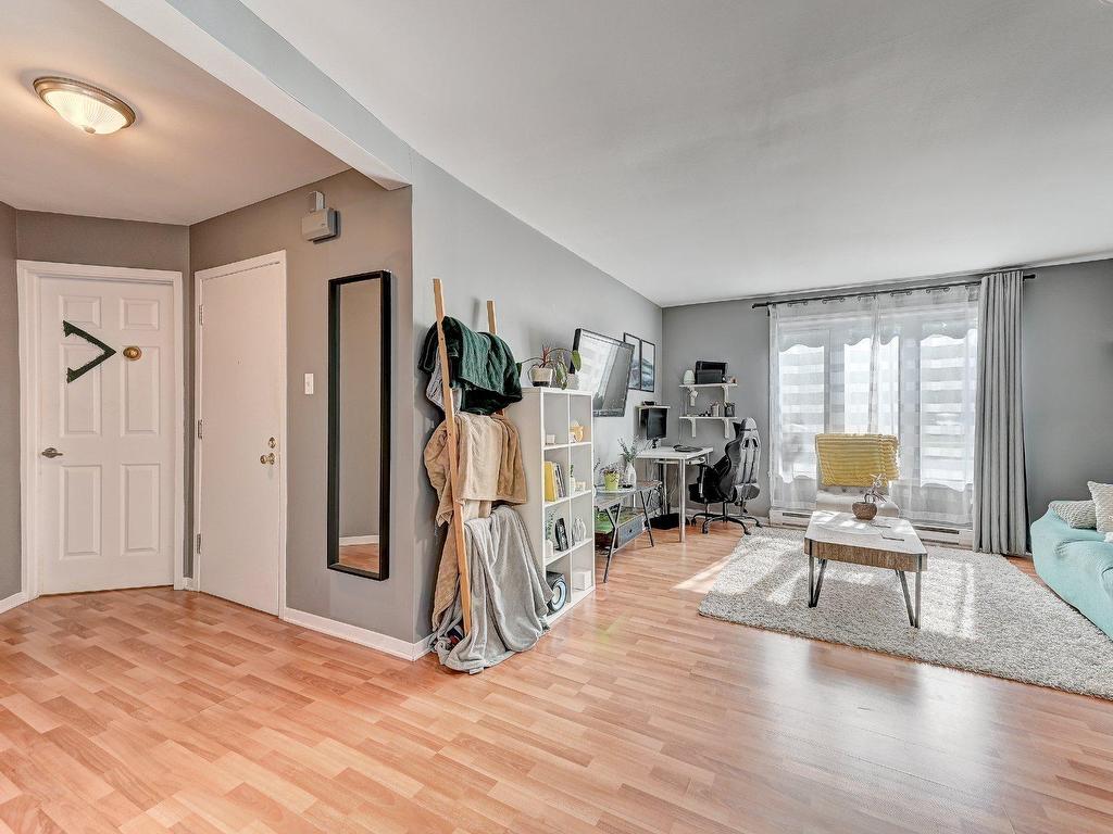 









3


Rue Ouellette

,
Saint-Constant,




QC
J5A1K7

