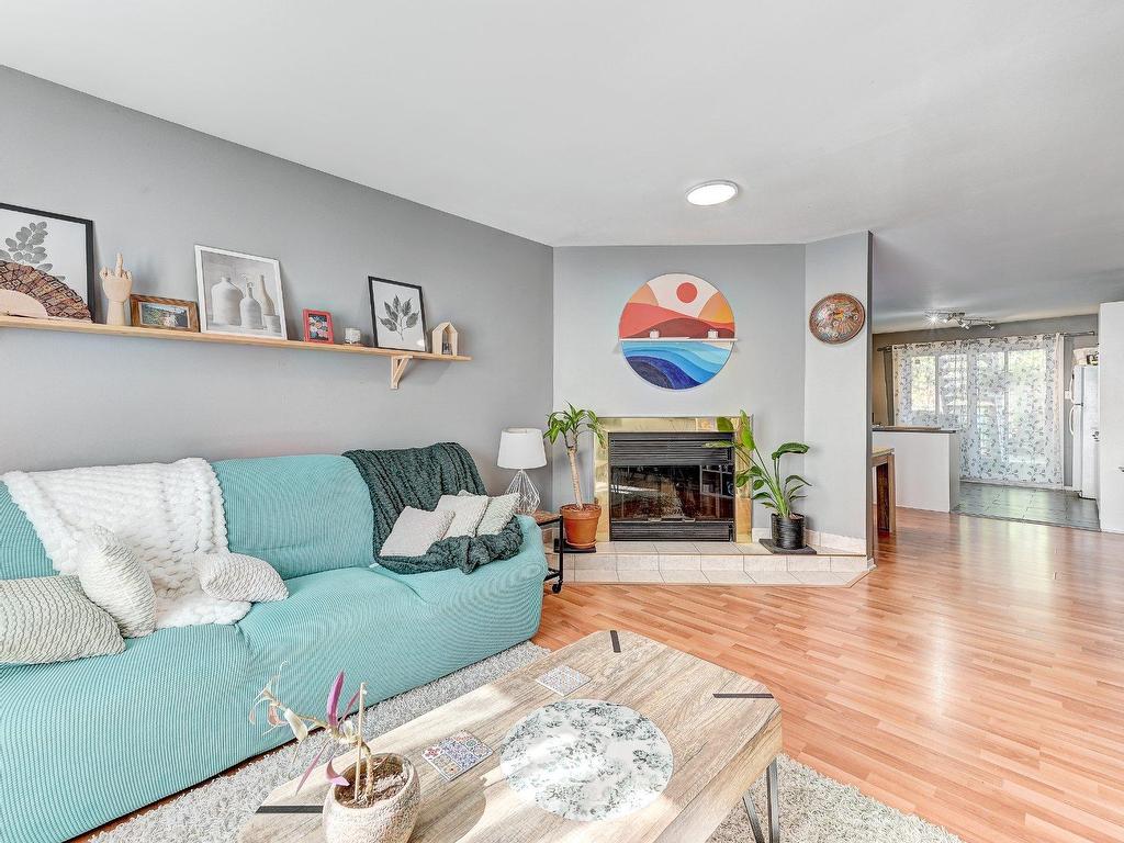 









3


Rue Ouellette

,
Saint-Constant,




QC
J5A1K7

