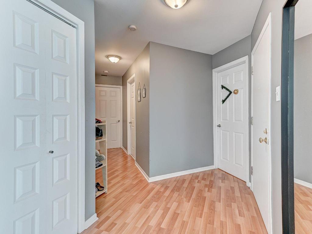 









3


Rue Ouellette

,
Saint-Constant,




QC
J5A1K7

