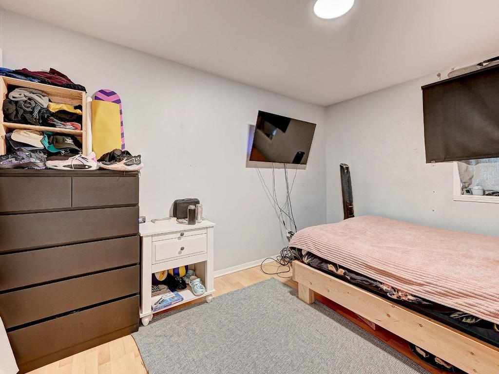 









3


Rue Ouellette

,
Saint-Constant,




QC
J5A1K7

