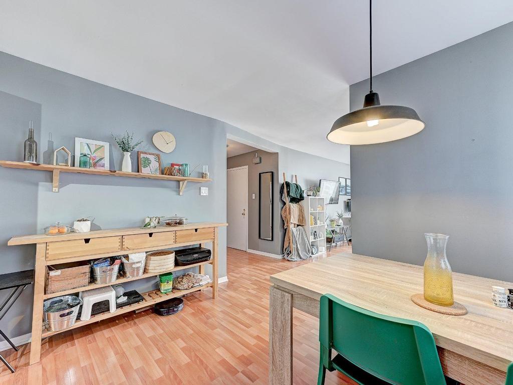 









3


Rue Ouellette

,
Saint-Constant,




QC
J5A1K7

