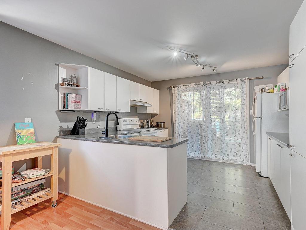 









3


Rue Ouellette

,
Saint-Constant,




QC
J5A1K7

