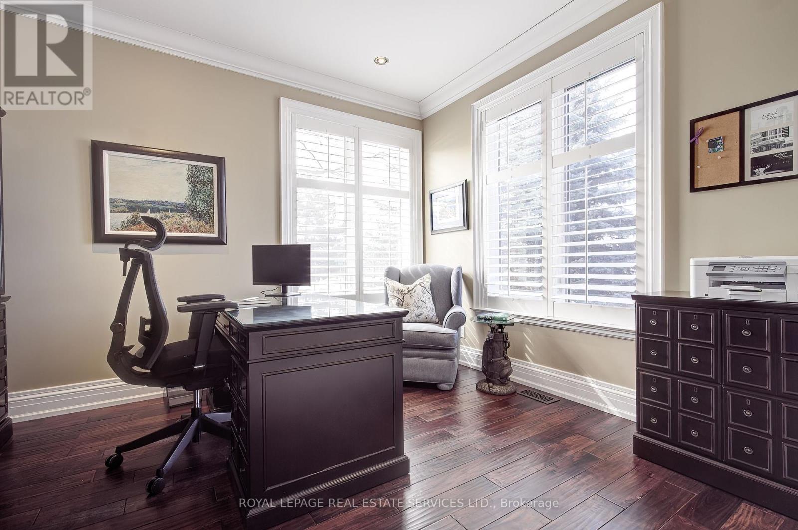 












384 REBECCA STREET

,
Oakville,




Ontario
L6K1K6

