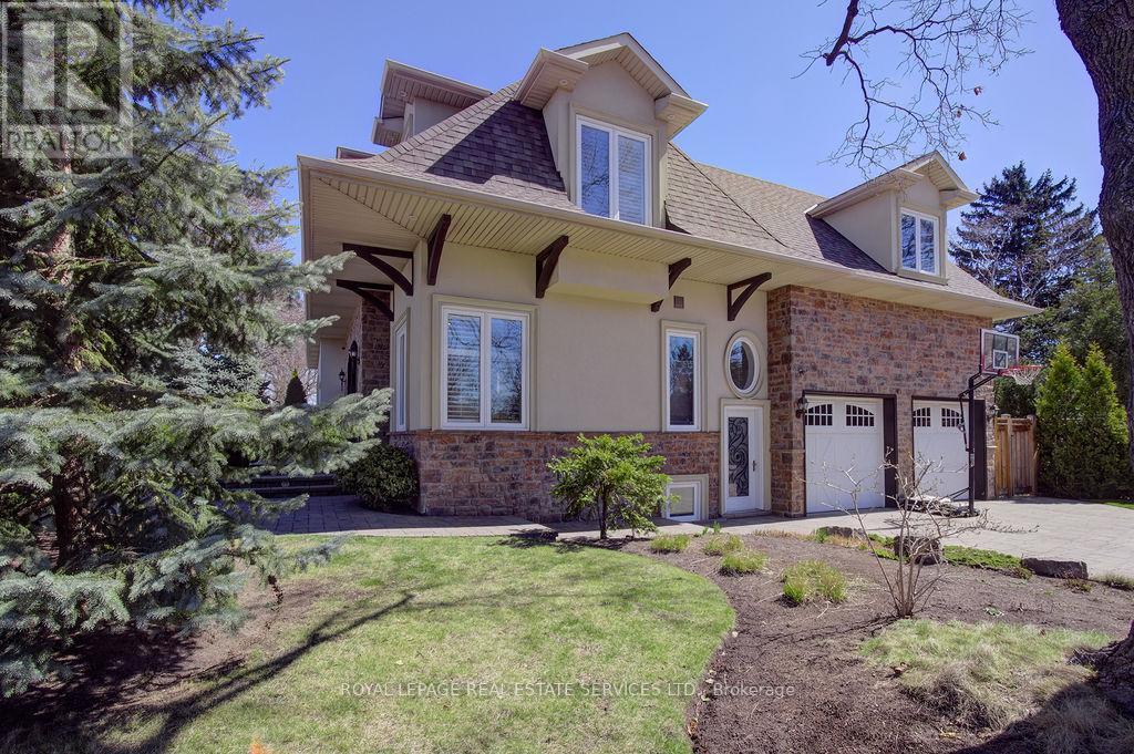 












384 REBECCA STREET

,
Oakville,




Ontario
L6K1K6

