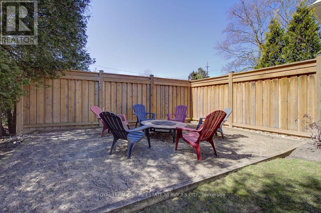 












384 REBECCA STREET

,
Oakville,




Ontario
L6K1K6

