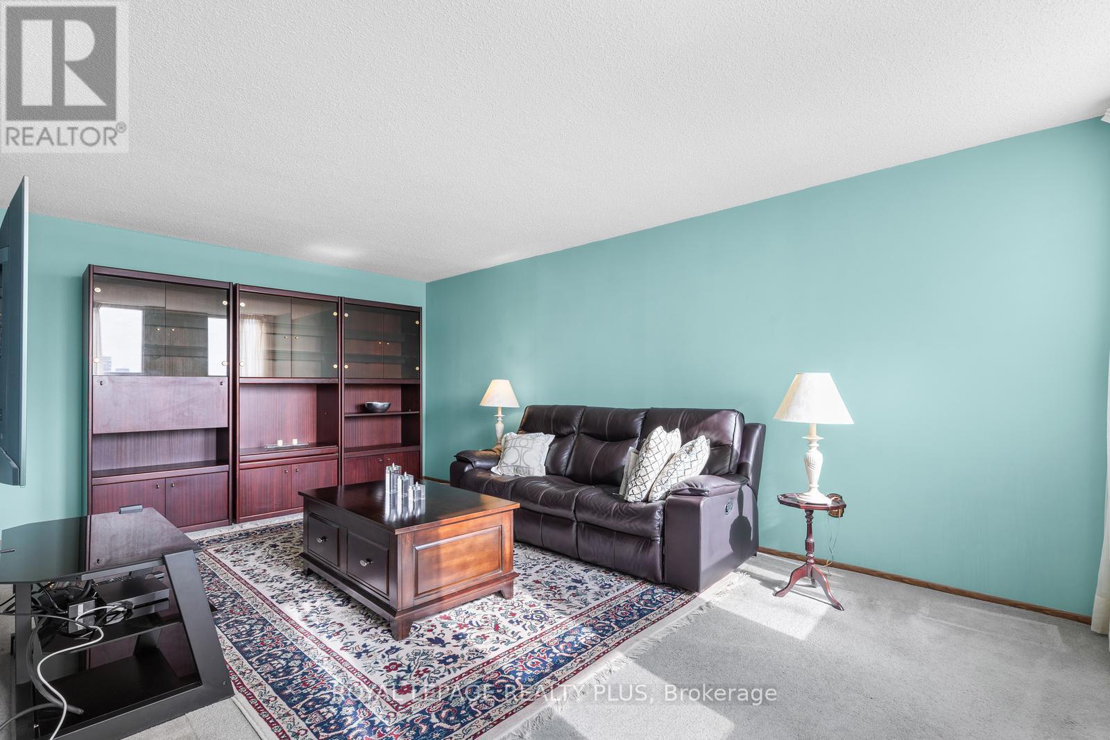 












1002 - 3650 KANEFF CRESCENT

,
Mississauga,




Ontario
L5A4A1

