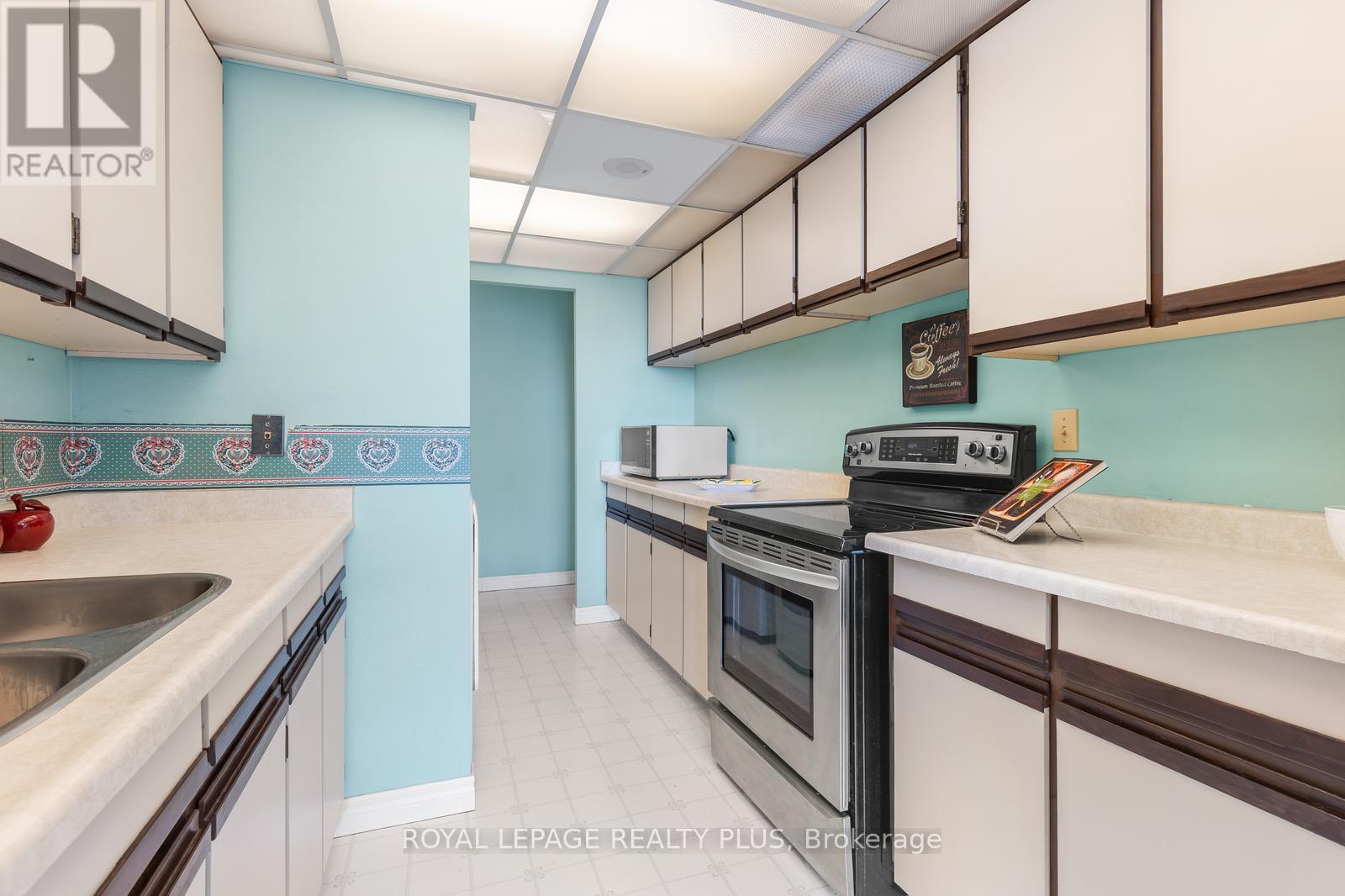 












1002 - 3650 KANEFF CRESCENT

,
Mississauga,




Ontario
L5A4A1

