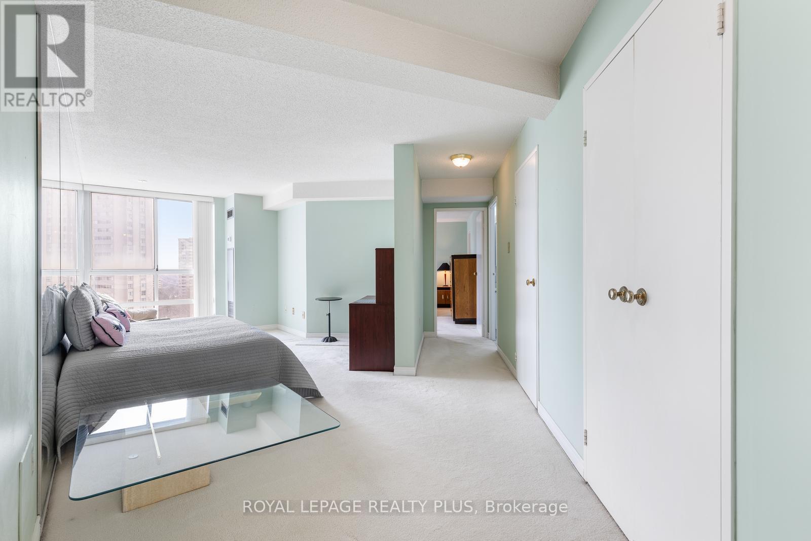 












1002 - 3650 KANEFF CRESCENT

,
Mississauga,




Ontario
L5A4A1

