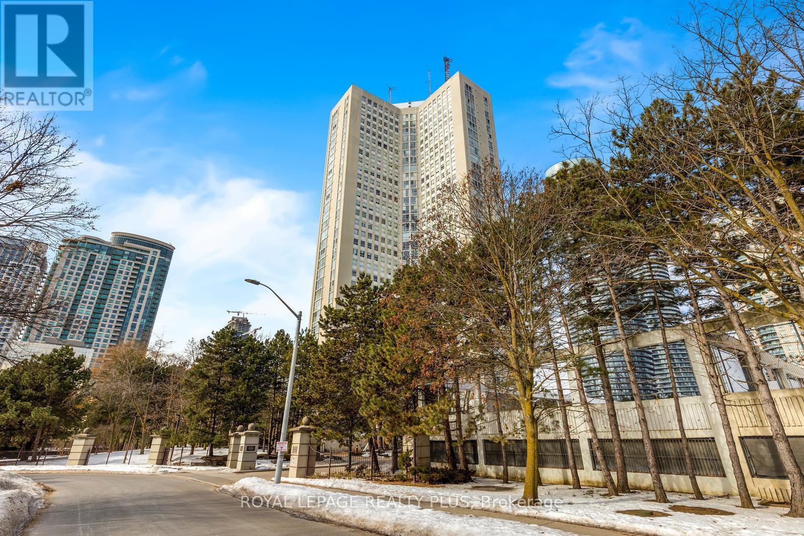 












1002 - 3650 KANEFF CRESCENT

,
Mississauga,




Ontario
L5A4A1

