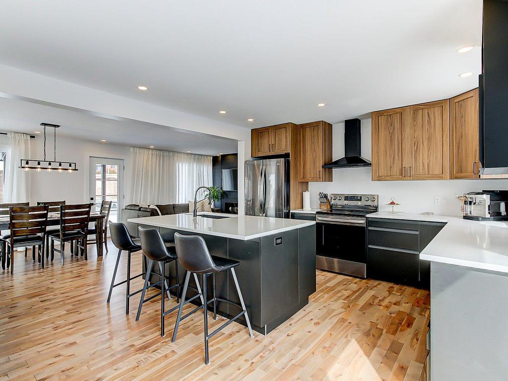 









51


Rue Bourassa

,
Granby,




QC
J2G6N1

