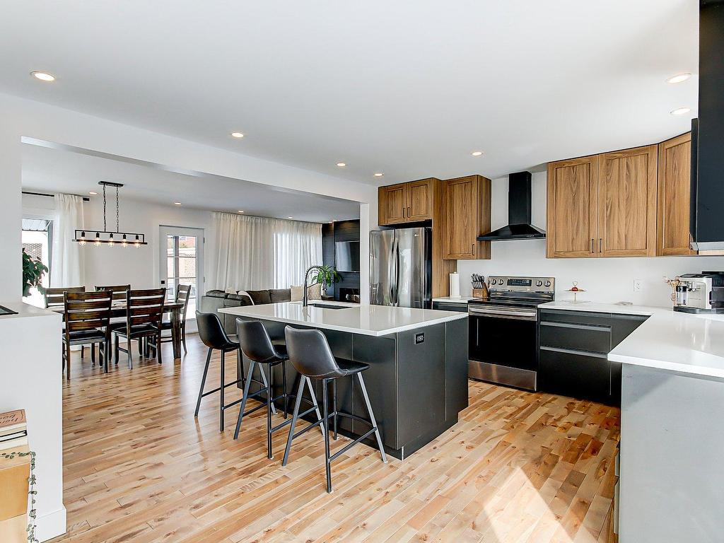 









51


Rue Bourassa

,
Granby,




QC
J2G6N1

