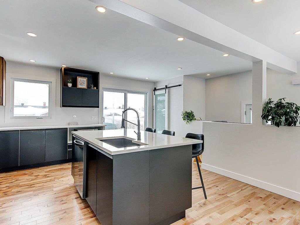 









51


Rue Bourassa

,
Granby,




QC
J2G6N1

