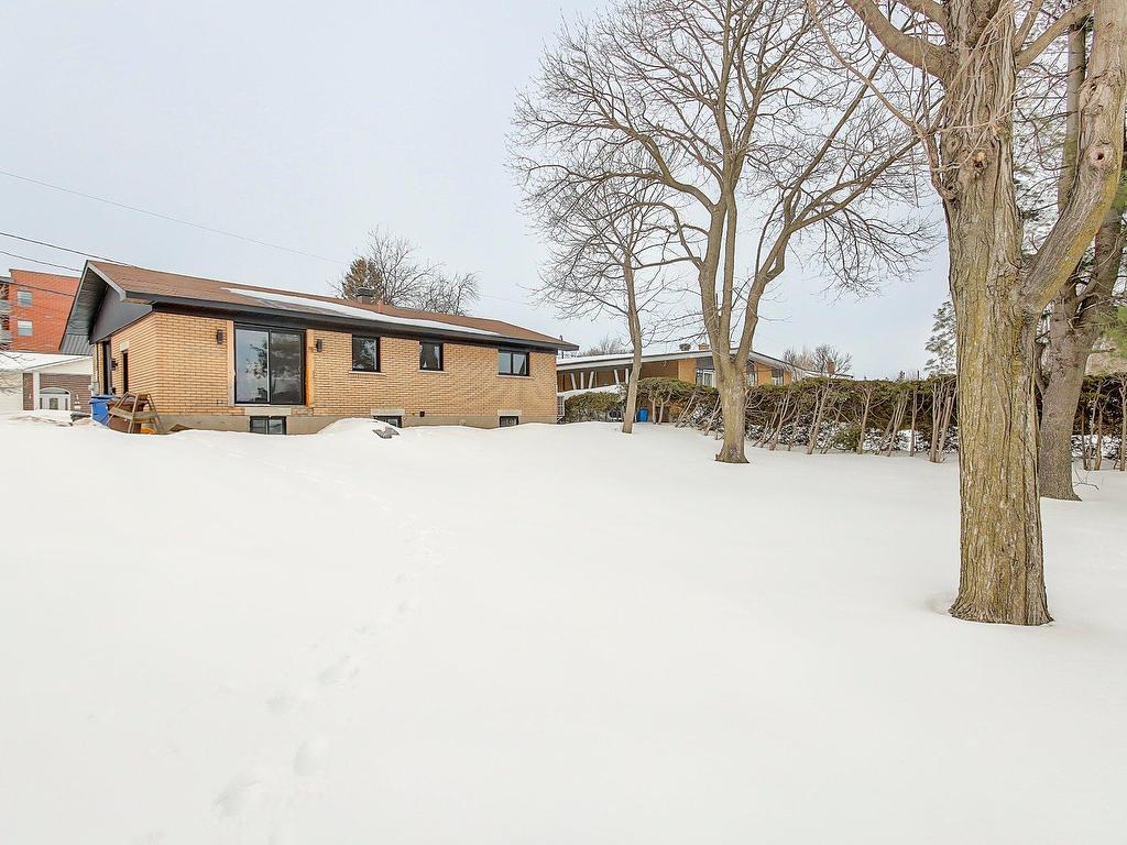 









51


Rue Bourassa

,
Granby,




QC
J2G6N1

