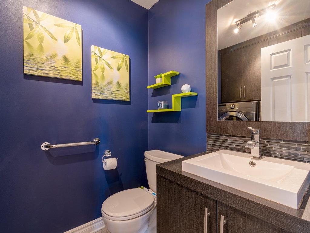 









332


Rue Desmarais

,
Varennes,




QC
J3X1M4


