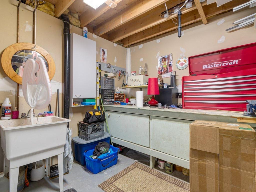 









332


Rue Desmarais

,
Varennes,




QC
J3X1M4


