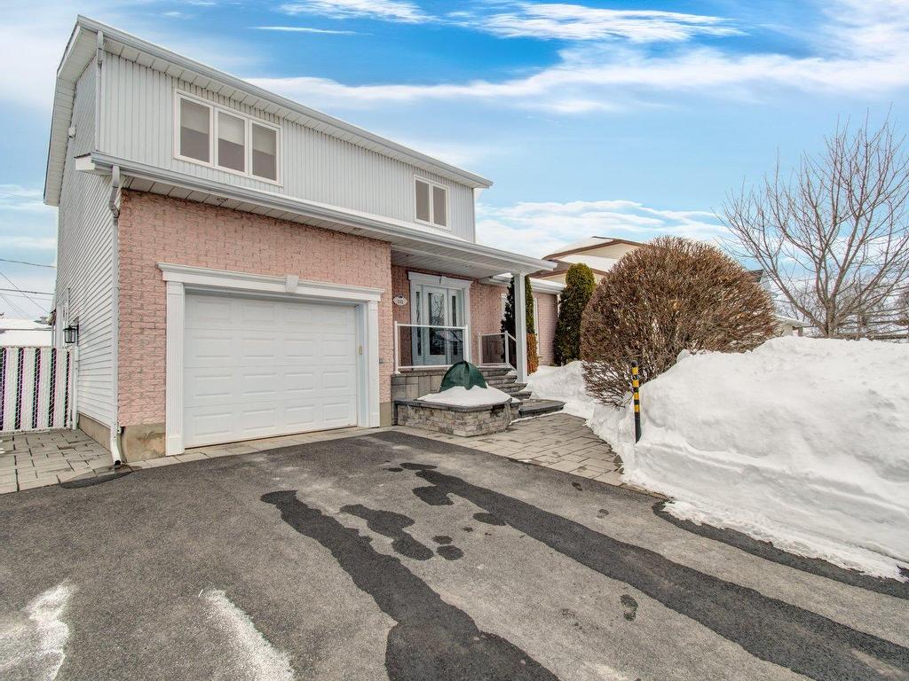









332


Rue Desmarais

,
Varennes,




QC
J3X1M4


